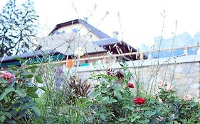 La Des Fleurs Talloires-montmin 3*